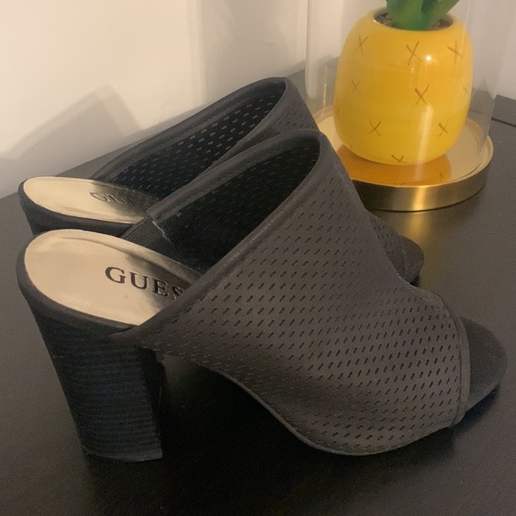 Guess heeled mule - Picture 2 of 3